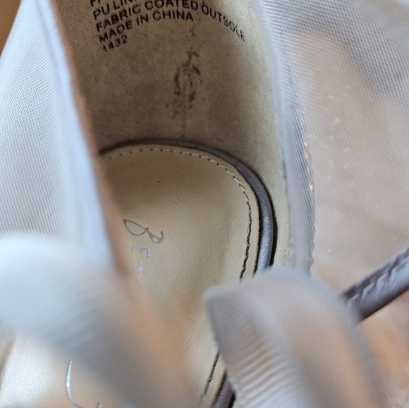 Betsey Johnson Womens Iris Embellished Stiletto Evening Heels 8 1/2. - Picture 4 of 8